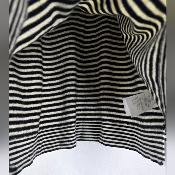 Madewell Merino Wool-Silk Blend Crewneck Sweater Black White Striped Top Size XL - Picture 7 of 15